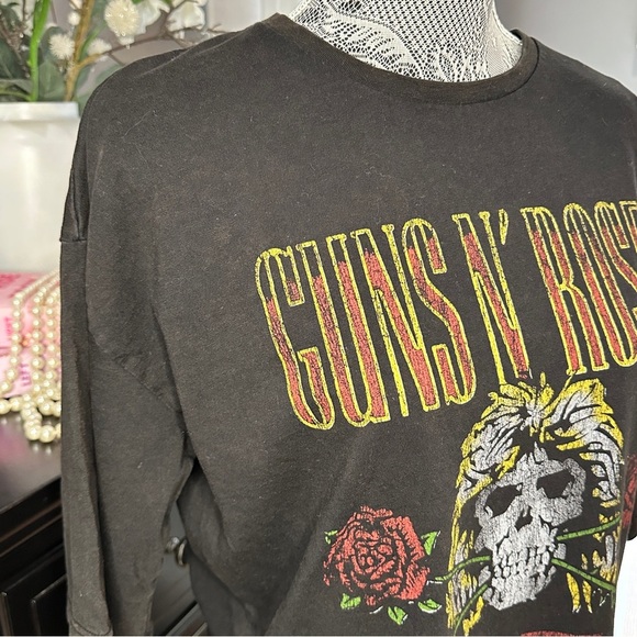 Guns N’ Roses 1987 UK Tour Tee | 2016 Official Reprint Band Shirt - Picture 7 of 10